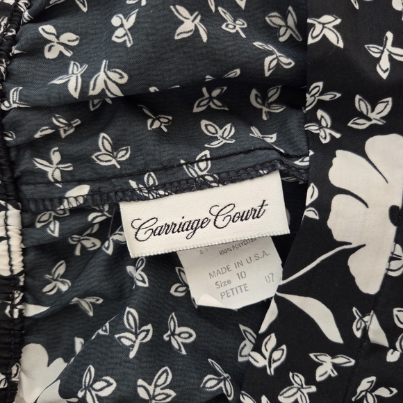 Carriage Court 10 Petite Floral Black and White Women's Skirt With Pockets - Picture 5 of 10